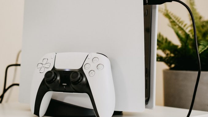 Recension av Playstation 5 och Xbox Series X - vilken är bäst? illustration